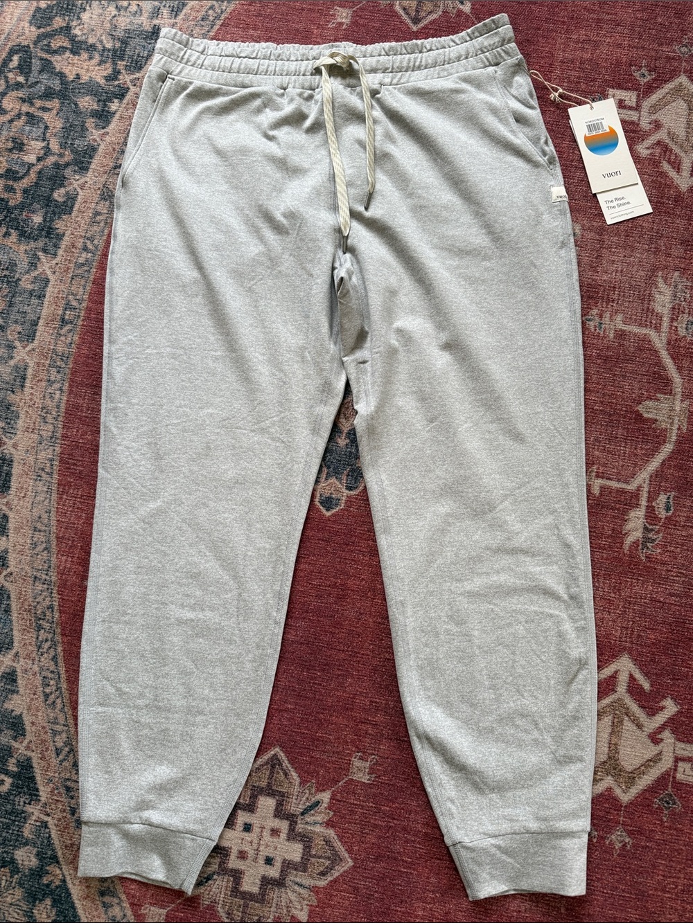 VUORI Performance Jogger NWT Size Medium - Picture 2 of 13